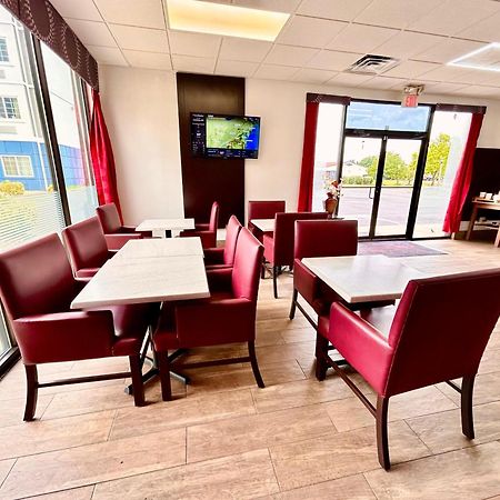 Ramada By Wyndham Harrisonburg Motel Eksteriør bilde