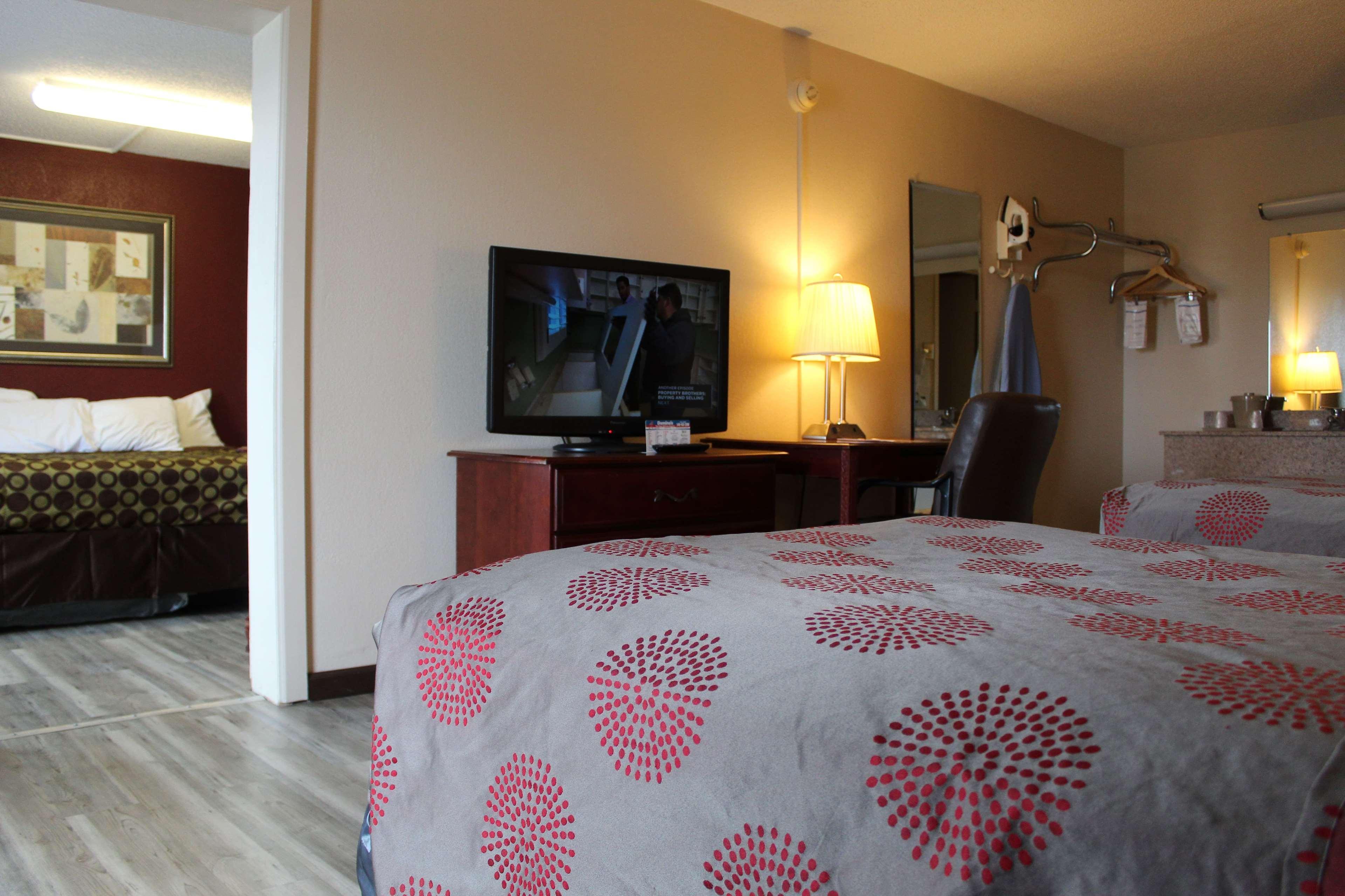 Ramada By Wyndham Harrisonburg Motel Eksteriør bilde