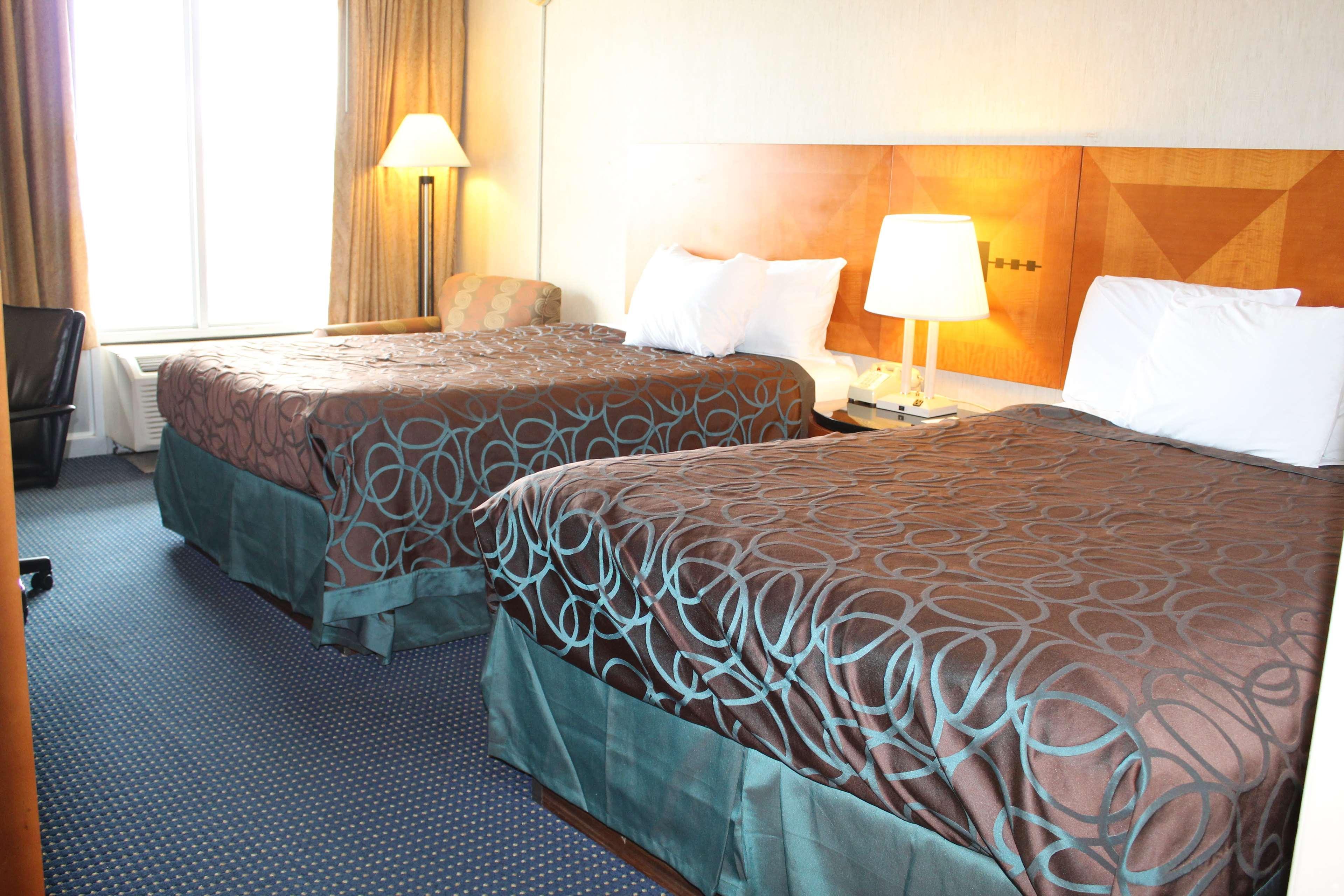 Ramada By Wyndham Harrisonburg Motel Eksteriør bilde
