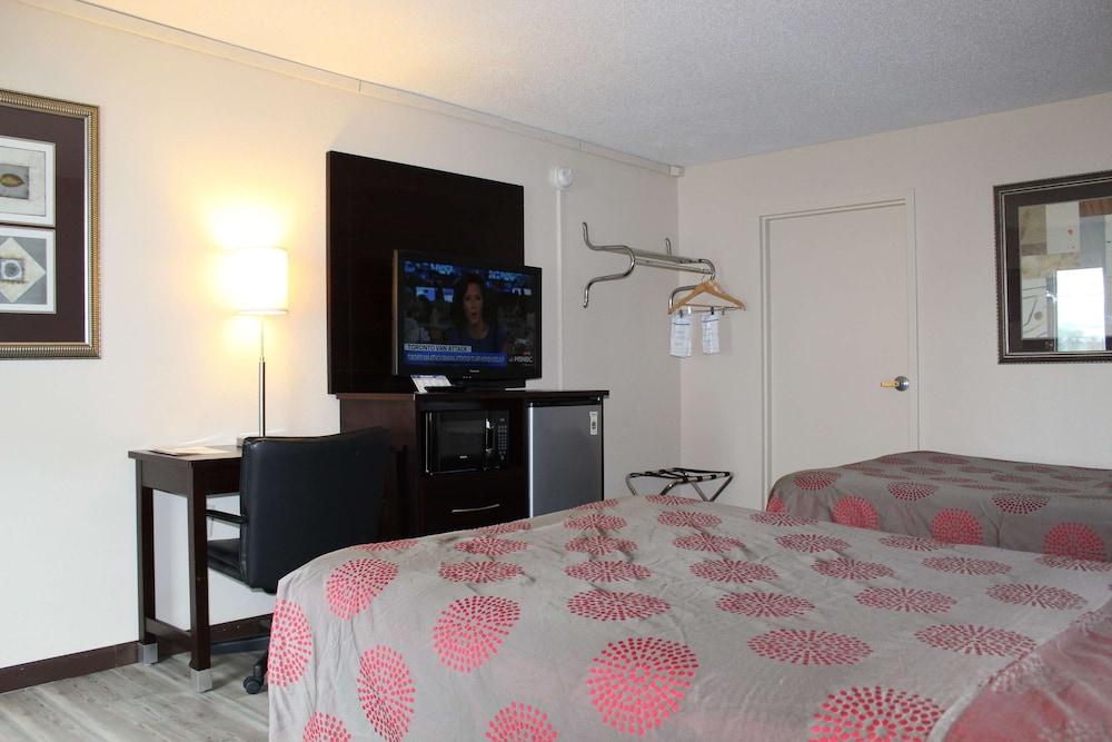 Ramada By Wyndham Harrisonburg Motel Eksteriør bilde