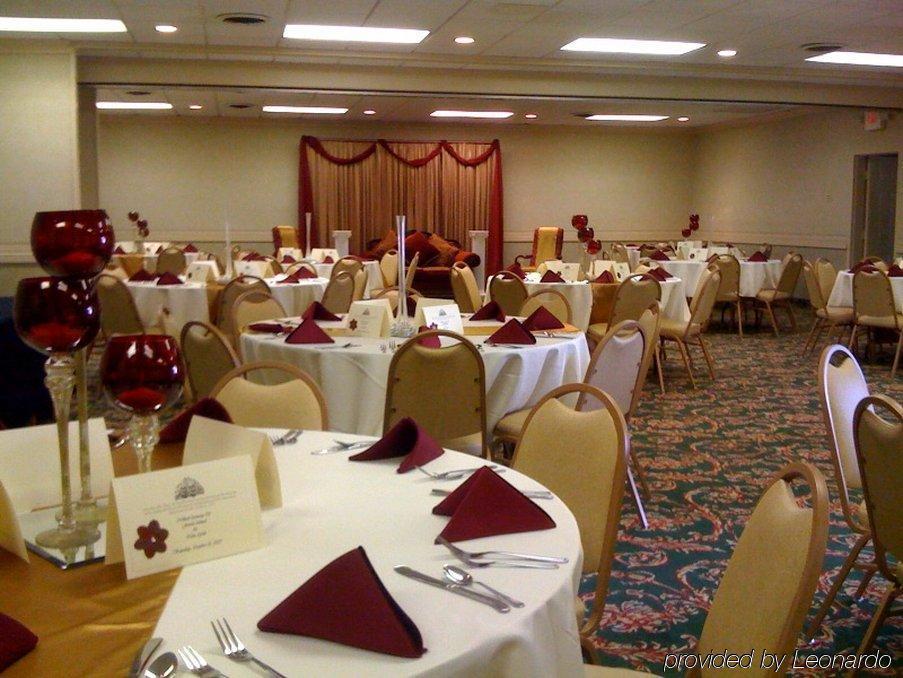 Ramada By Wyndham Harrisonburg Motel Restaurant bilde