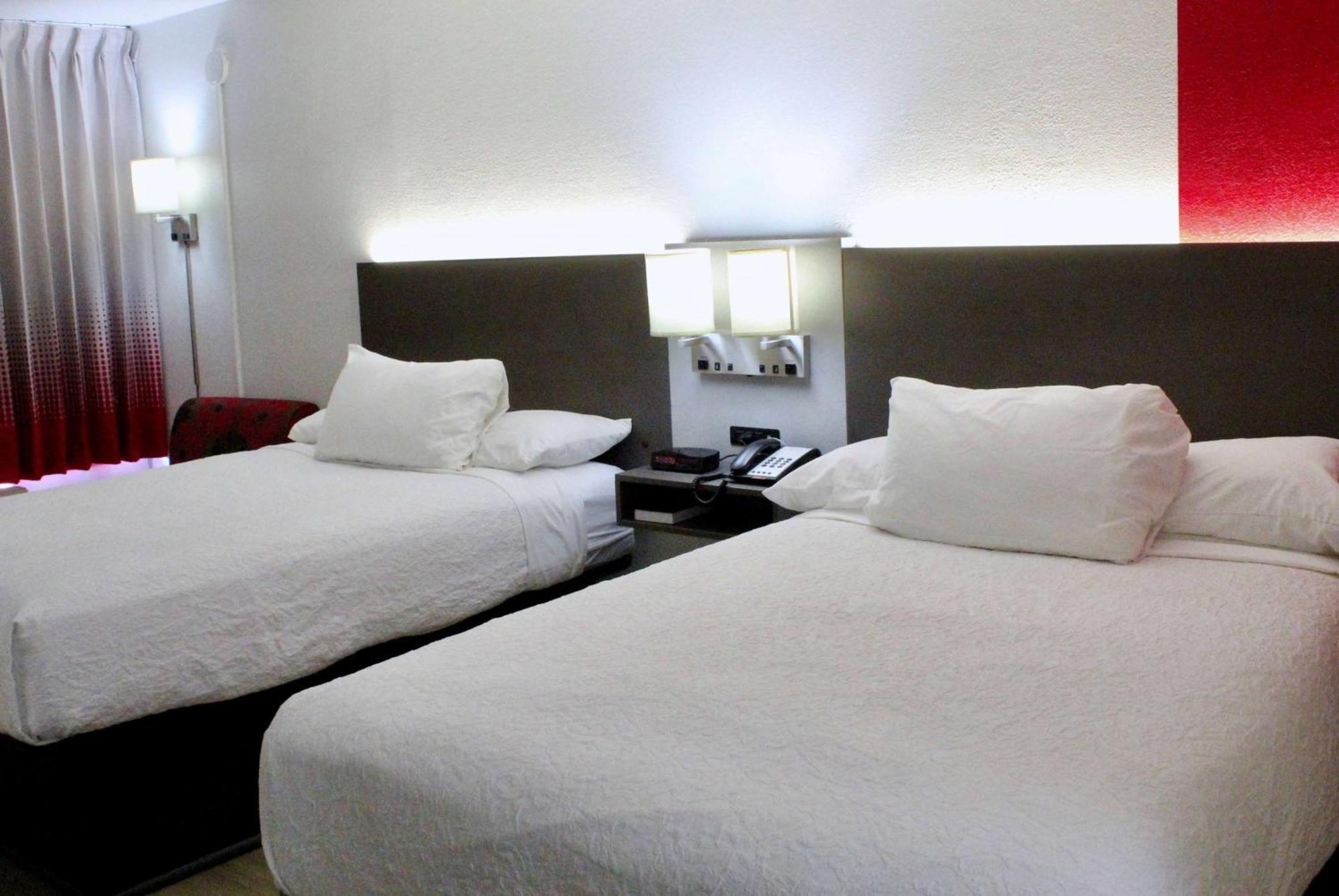 Ramada By Wyndham Harrisonburg Motel Eksteriør bilde