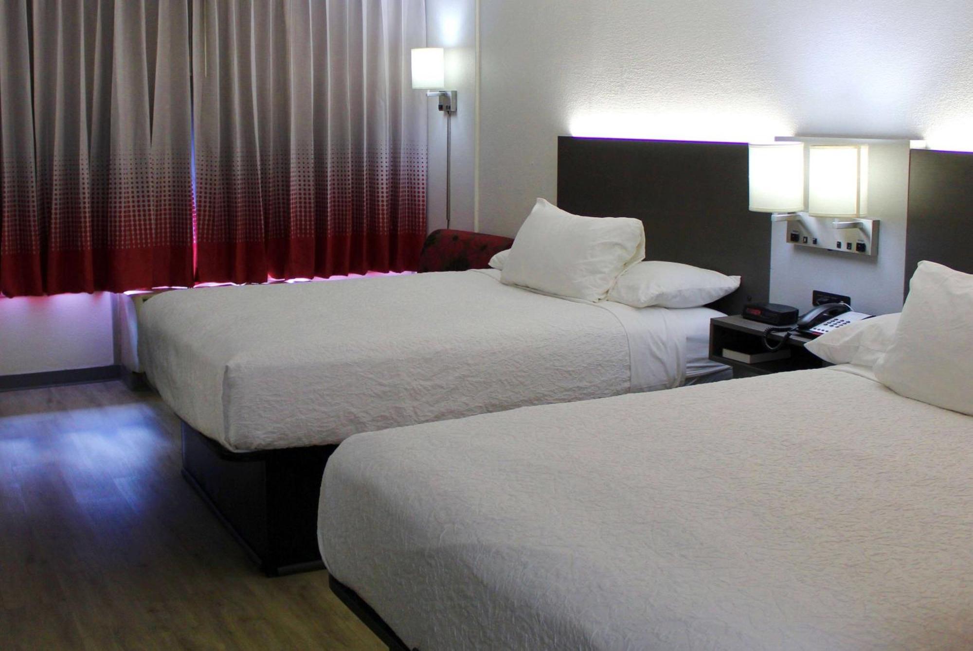 Ramada By Wyndham Harrisonburg Motel Eksteriør bilde